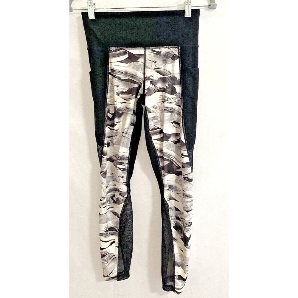 ATHLETA Leggings, Sz S Vivid Salutation Slash Pocket Black Gray White Design